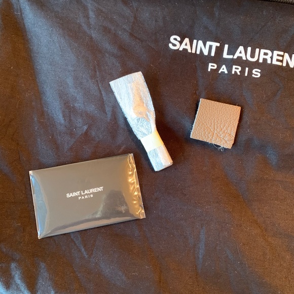 NWT Saint Laurent Classic Sac De Jour Taupe - Picture 5 of 7